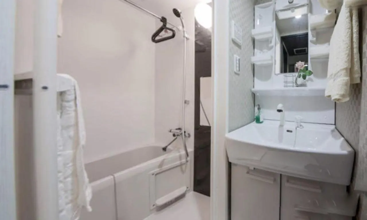 ***  Le Tour Hotel Akihabara Ekimae 楽途ホテル秋葉原駅前店 Tokyo Japan